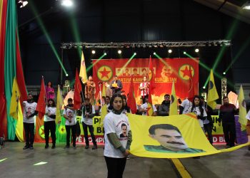 İsviçre’de binlerden 42’nci yıl kutlaması