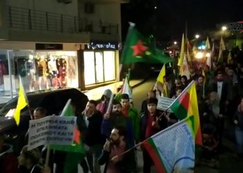 Lavrio’da eylem: Bu savaş Kürtlerin savaşı değil insanlık savaşıdır