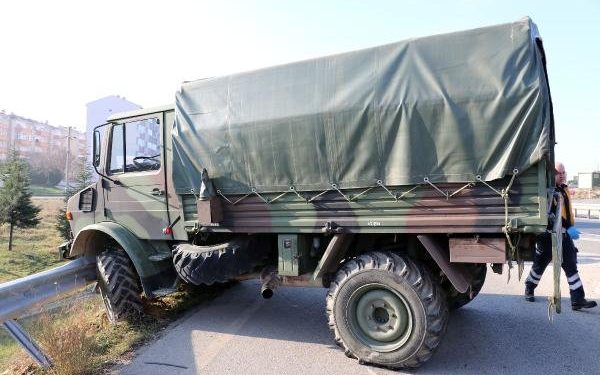 8 faşist Türk askeri yaralandı