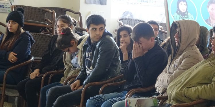 Kobanê’de öğrenciler seminerde buluştu
