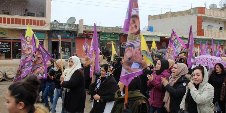 Rojava halkı Sara, Rojbin ve Ronahî’yi andı