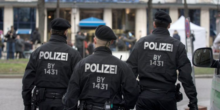 Alman polisi ‘Allah-u Ekber’ diyerek saldıran Türk vatandaşını öldürdü