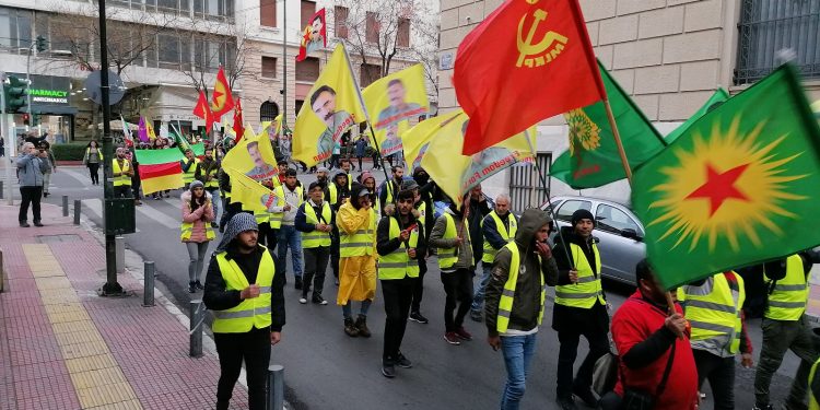 Atina’da gençliğin üç günlük yürüyüşü sona erdi