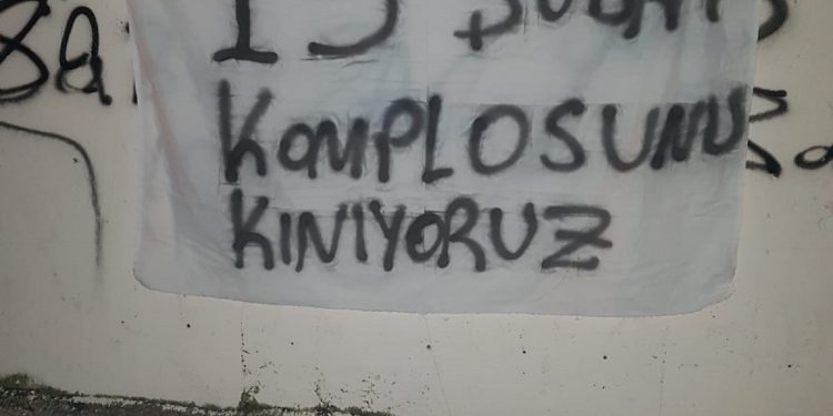 Edene’de gençlerden 15 Şubat komplosuna karşı eylemler