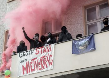 Anarşistlerden evsizler için Berlin’de ev işgali