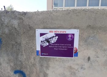 Genç Kadın Meclisi’nden afişleme eylemi