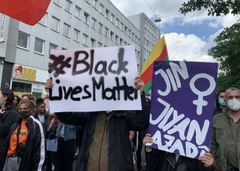 Bielefeld’de “Faşizme karşı ayaklan ve savaş” yürüyüşü