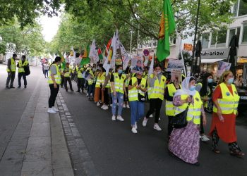 “Soykırıma hayır, Şengal’e Statü” şiarıyla dün başlayan Uzun Yürüyüş eylemi Hannover’de sona erdi