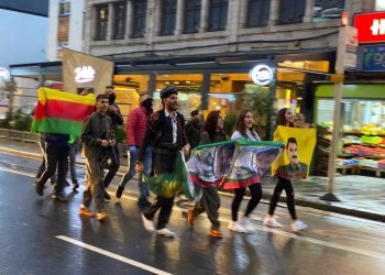 Londra’da gençlik “Bi Hev Re Serhildan” şiarıyla Diriliş Bayramı’nda alanlardaydı