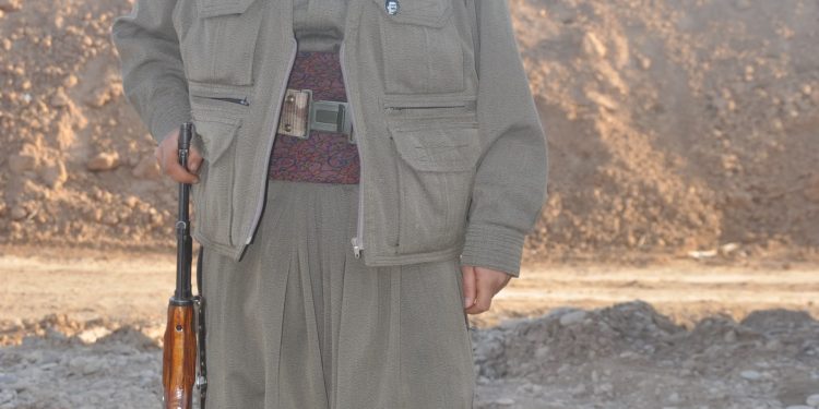HPG Şeşdara alanında şehit düşen gerillayı andı