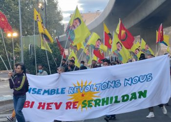 Gençlik alanlarda, direniş sürüyor