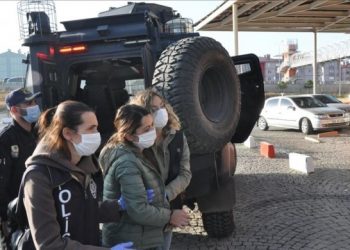 Siyasi soykırım operasyonları kapsamında Qers Eşbaşkanı gözaltına alındı