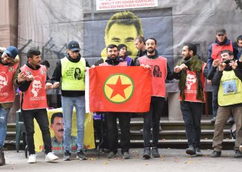 Strasbourg eylemi coşkulu bir şekilde devam ediyor – AK üyelerine dosyalar verildi