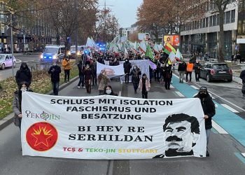 TCŞ ve TEKO-JIN’li gençler Stuttgart’tan seslendi: “Sabrımız taştı – Önder APO’ya Özgürlük hemen şimdi!”