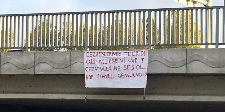 HDP Gençlik Meclisi zindan direnişini sokaklara taşıdı