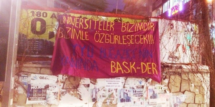 Wan Yüzüncü Yıl öğrencilerinden Boğaziçi’ne destek