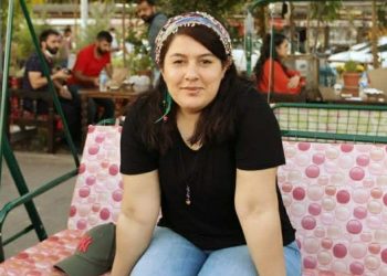 Tutsak yakını Melek Başkale: Faşizm tecritle gençliği imha etmek istiyor