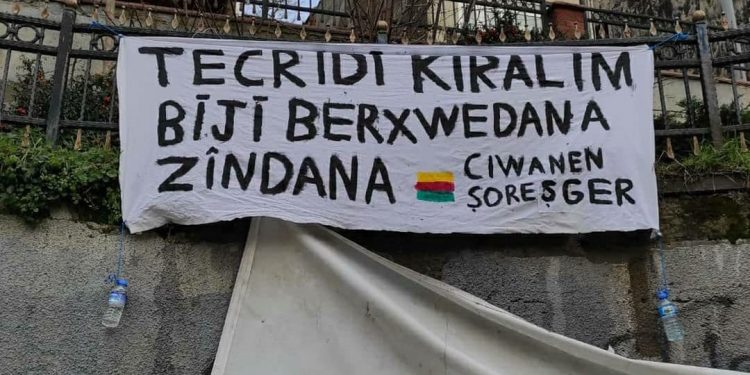 Beyoğlu ilçesinin gençlerinden zindanlara destek
