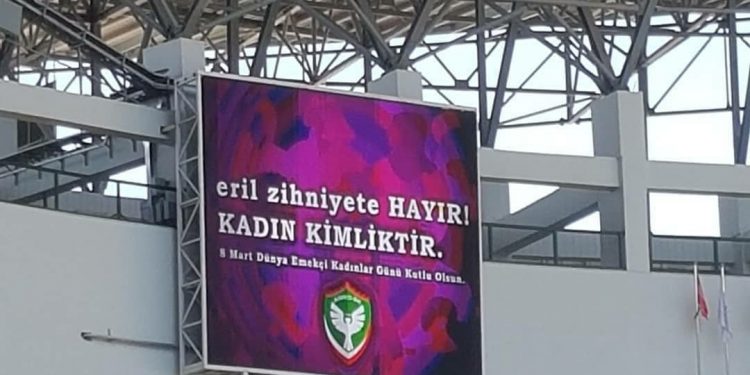Dünya Emekçi Kadınlar Günü- Amedspor’dan 8 Mart Kutlaması