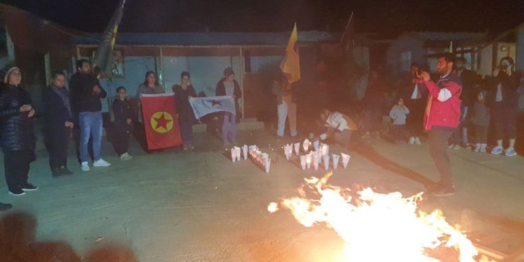 Lavrio’da gençlik öncülüğünde 12 Mart anması yapıldı