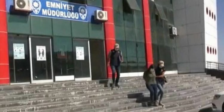 Wan’da 5 kişi rehin alındı