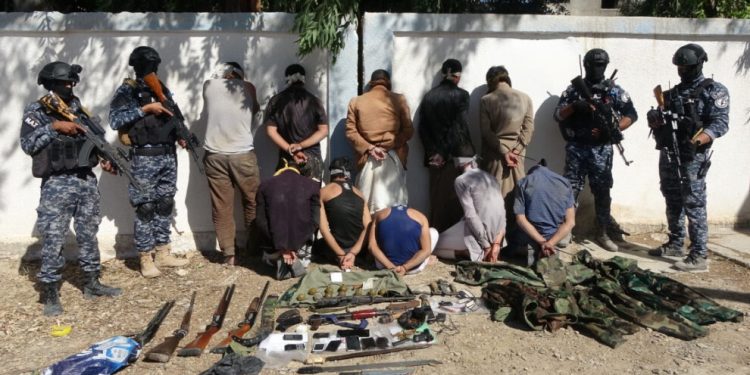 QSD, 53 noktaya operasyon yaptı, 24 DAİŞ çete üyesi yakalandı