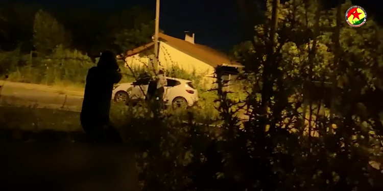 SON DAKİKA – YPS faşist polisi cezalandırdığı görüntüleri paylaştı