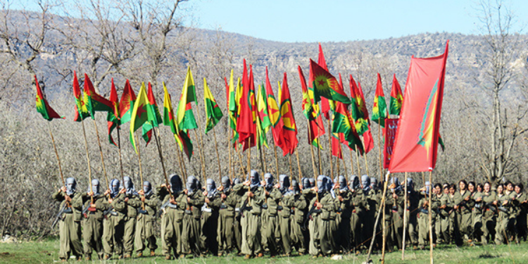 “Öz savunama mekanizması olarak duygularını politikleştirmek”
