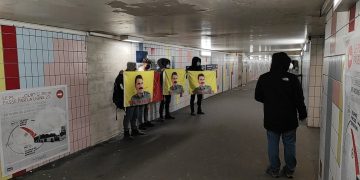 Gençler tecride karşı bildiri dağıttı