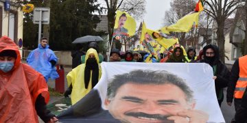 Kürt gençliğinin Özgürlük Yürüyüşü birinci gününü tamamladı