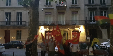 Bordeaux’da gençlerden TC konsolosluğu önünde eylem