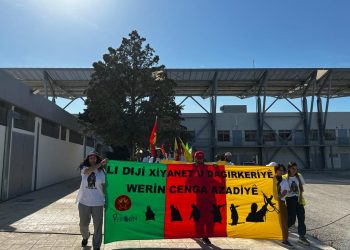 Yunanistan’da uzun yürüyüş ikinci gününde