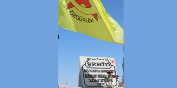 DKP/BÖG savaşçılarını mezarı başında andı