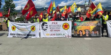 İsviçre’de gençler Uzun Yürüyüş eylemlerinin ilk gününün startını verdi