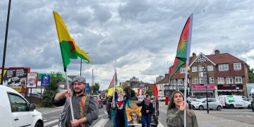 İngiltere gençliği işgale ve ihanete karşı 3 günlük Uzun Yürüyüş Eylemlerinin startını verdi