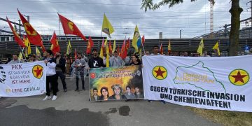 İsviçre’deki gençlerin Uzun Yürüyüş eylemi tamamlandı