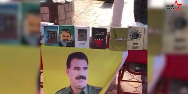 Ranya’da kitap standı