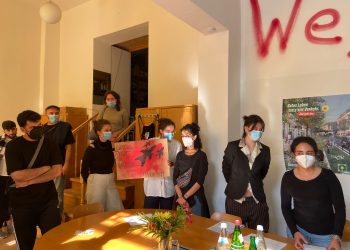 TekoJIN ve enternasyonalist genç kadınlar öncülüğünde işgal eylemi