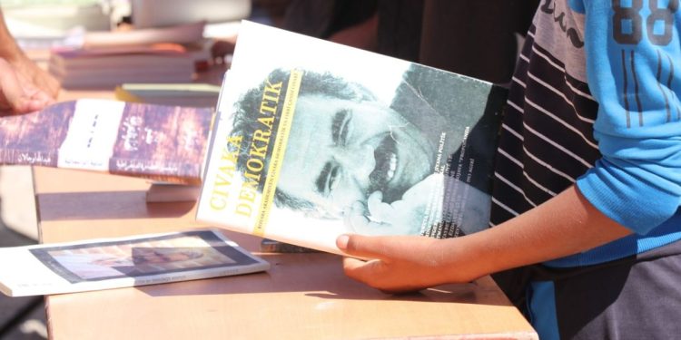 Gezici Kütüphane Derazor’da son buldu