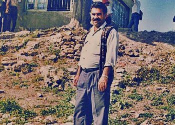 Biz Büyük Şehitlerin Yoldaşıyız