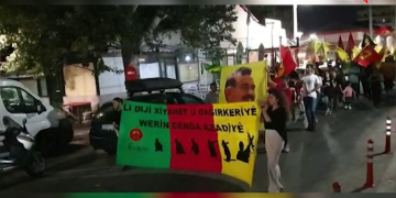 Lavrio’da gençler Köln’deki polis provokasyonunu protesto etti