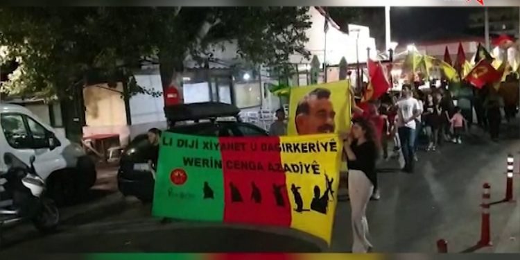 Lavrio’da gençler Köln’deki polis provokasyonunu protesto etti