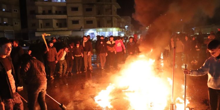 Kobanê’de gençlerden 27 Kasım kutlamaları