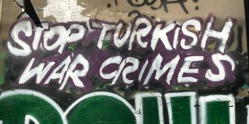 Enternasyonalist gençlik Atina’da yazılama çalışması yürüttü