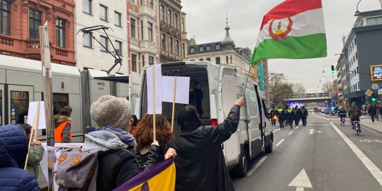 Köln’de JXK öncülüğünde yürüyüş gerçekleştirildi