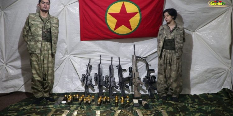 Gerillalarca ele geçirilen silahların görüntüsü