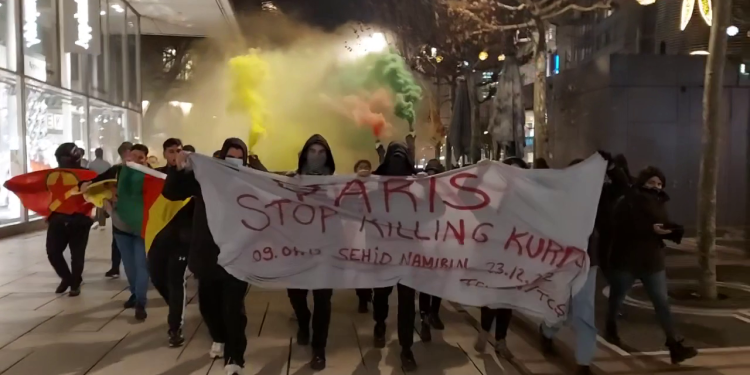 TCŞ/TekoJIN Frankfurt’tan yürüş: Katliamlar durmalı!