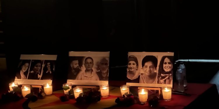 Paris ve Silopi Şehitleri Atina’daki Lavrio kampında anıldı