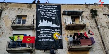 RiseUp4Rojava ve Tevgera Ciwanên Şoreşger üyesi gençlerden işgalciliğe karşı eylem