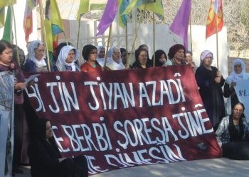 Mexmûrlu kadınlar ve genç kadınlar 8 Mart eylemlerinin başladığını duyurdu